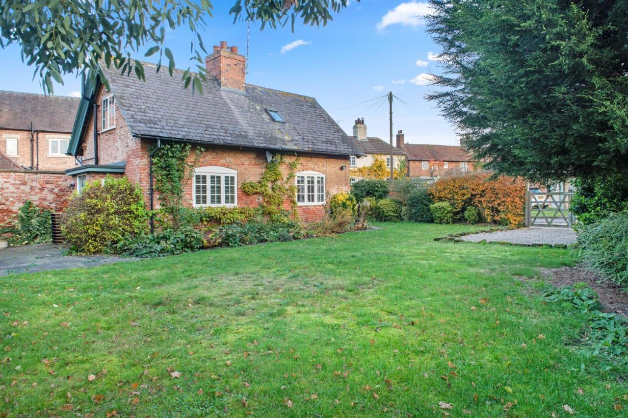 Beautiful 2 Bedroom Cottage In Oxton Oxton  Buitenkant foto