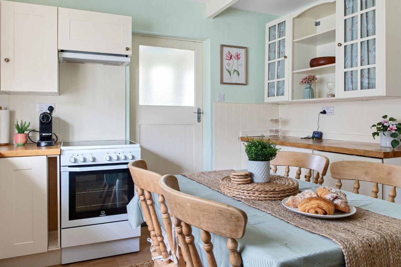 Beautiful 2 Bedroom Cottage In Oxton Oxton  Buitenkant foto